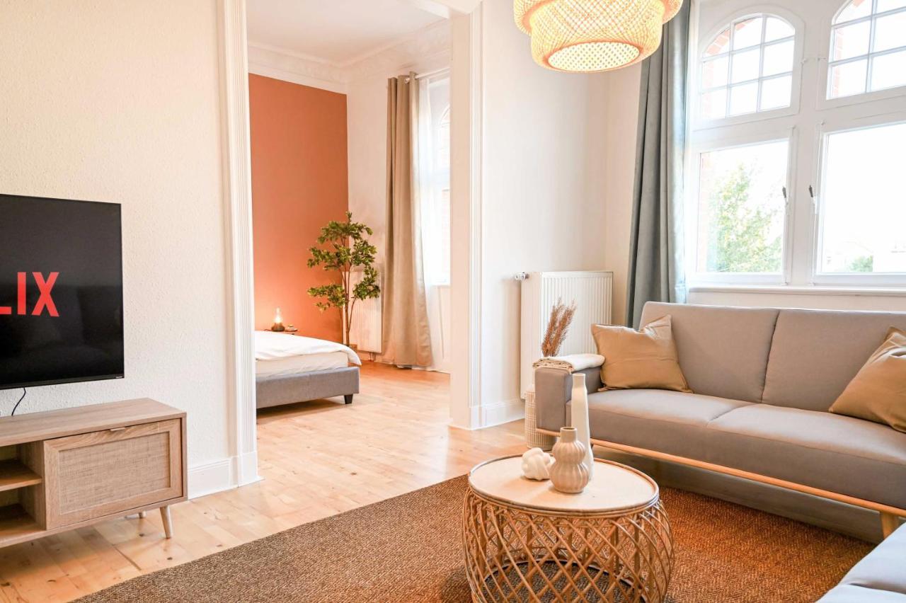 120Qm Denkmal Apartment In Krefeld Mit Stuck Und Balkon - Beuys Apartments - Krefeld Buitenkant foto